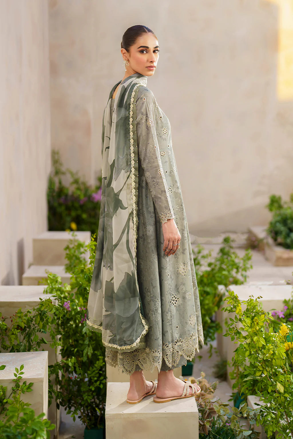 Embroidered lawn collection by FariOmni