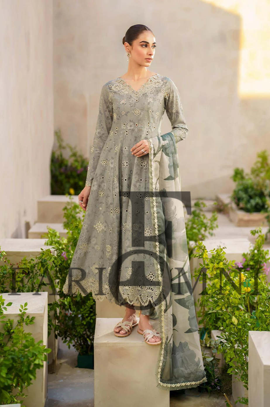 Embroidered lawn collection by FariOmni